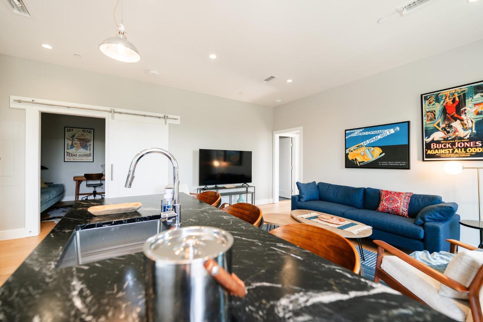 Western 1924 Luxury Lofts Martindale Bagian luar foto
