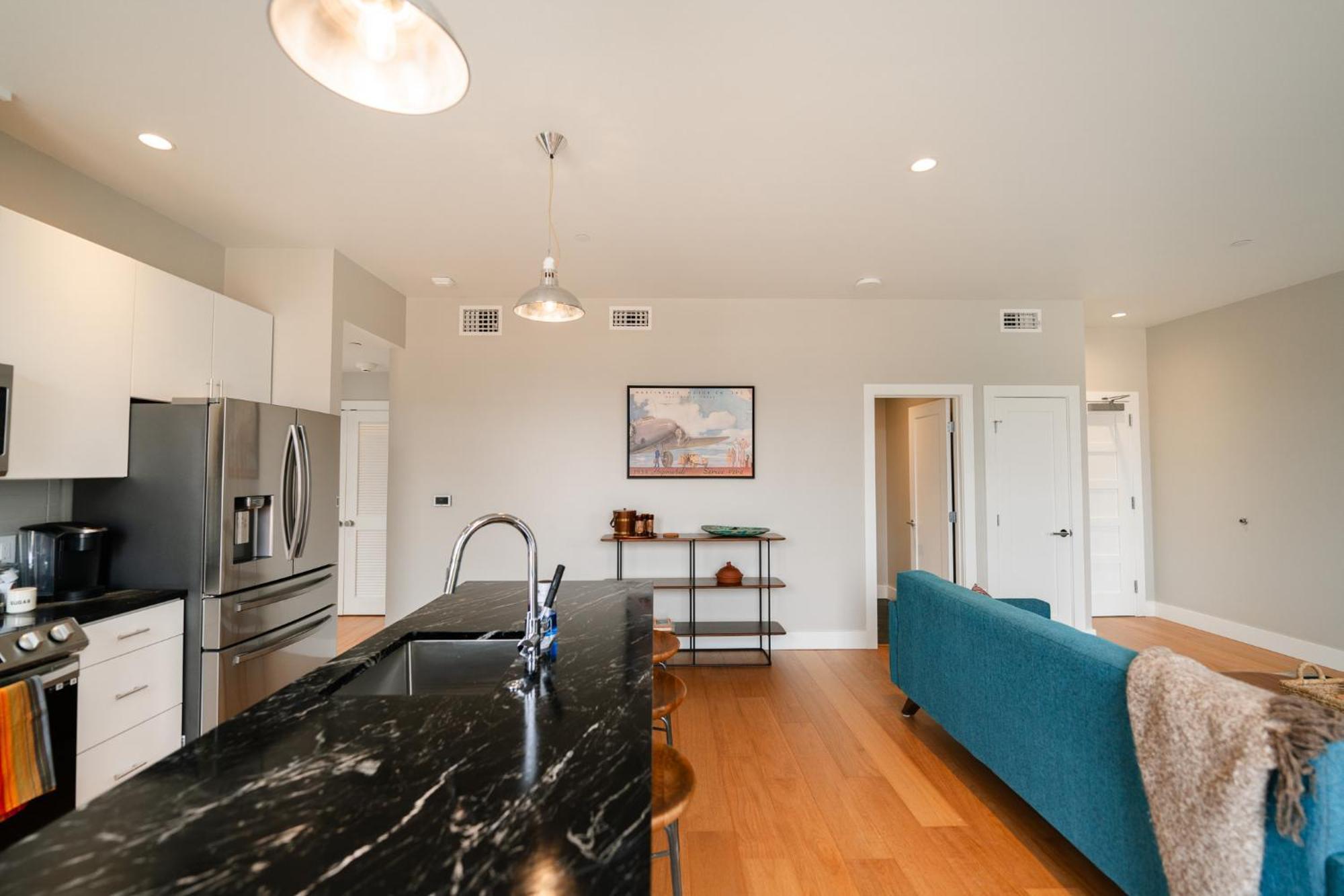 Western 1924 Luxury Lofts Martindale Bagian luar foto